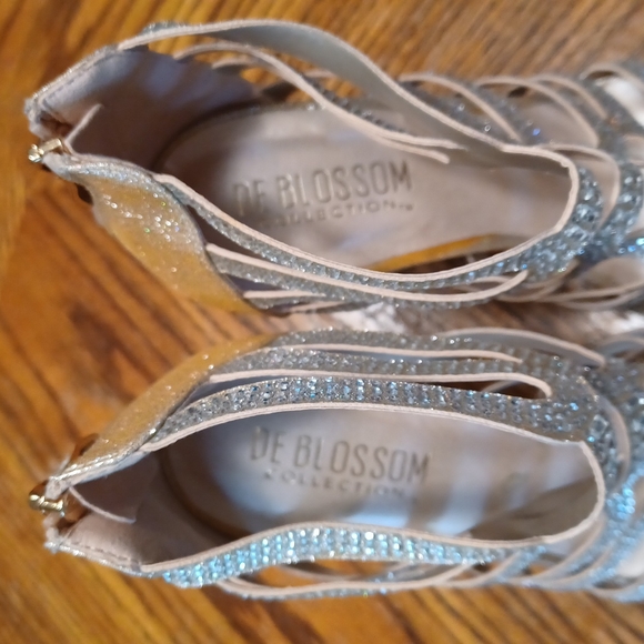 DE BLOSSOM PLATFORM HEELED SANDALS. - Picture 8 of 11